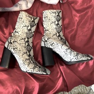 steve madden heeled boots